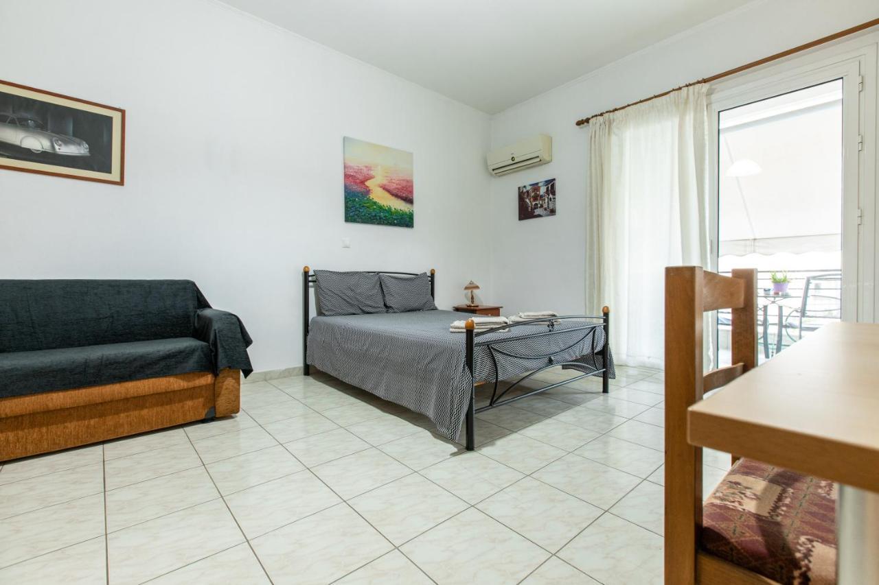 Central Cozy Apartment 3 スパルティ エクステリア 写真
